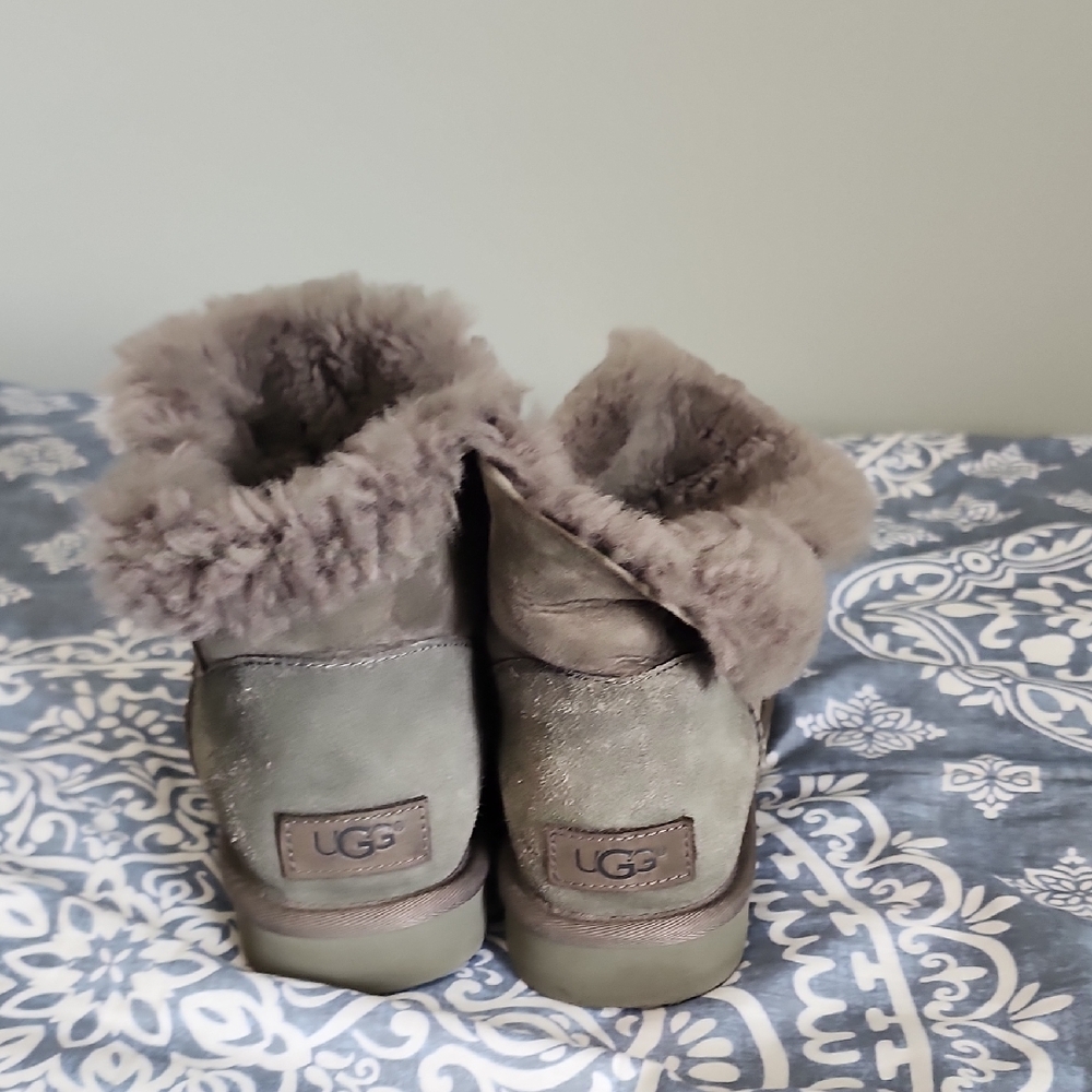 UGG Bailey Button Gray Boots